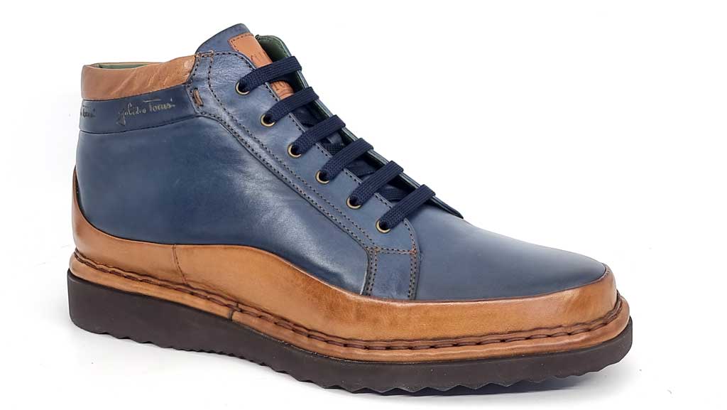Dallas Navy Moc Toe Boots
