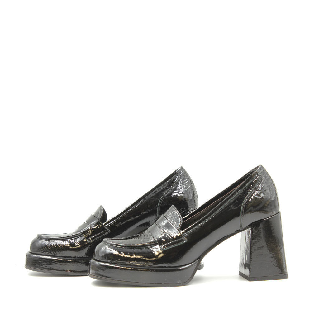 9360 Black Patent Women's Pumps