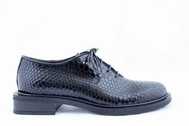 6002 Black Snakeskin Women's Lace-Up Shoes