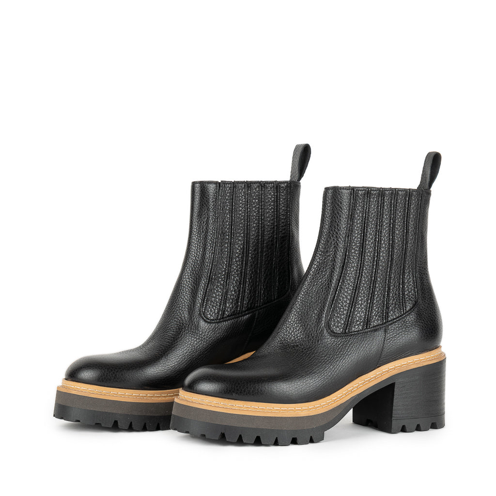 8155 Black Women's Low Cut Ankle Boots