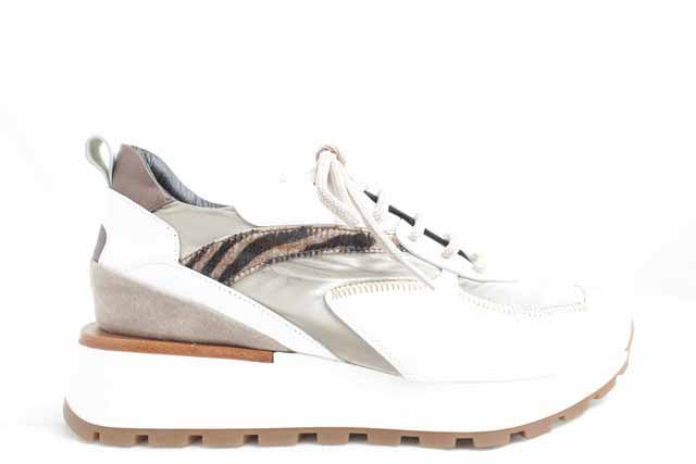 7010W White & Grey Women's Sneakers