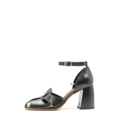 8801 Black Women's Leather Sandals