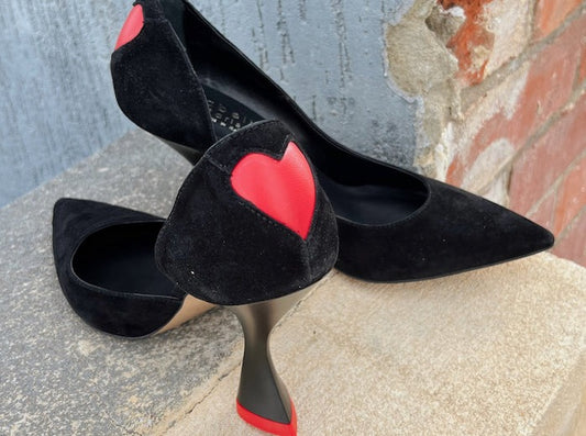 LOVE Isabelle Paris Black Pumps with Red Heart